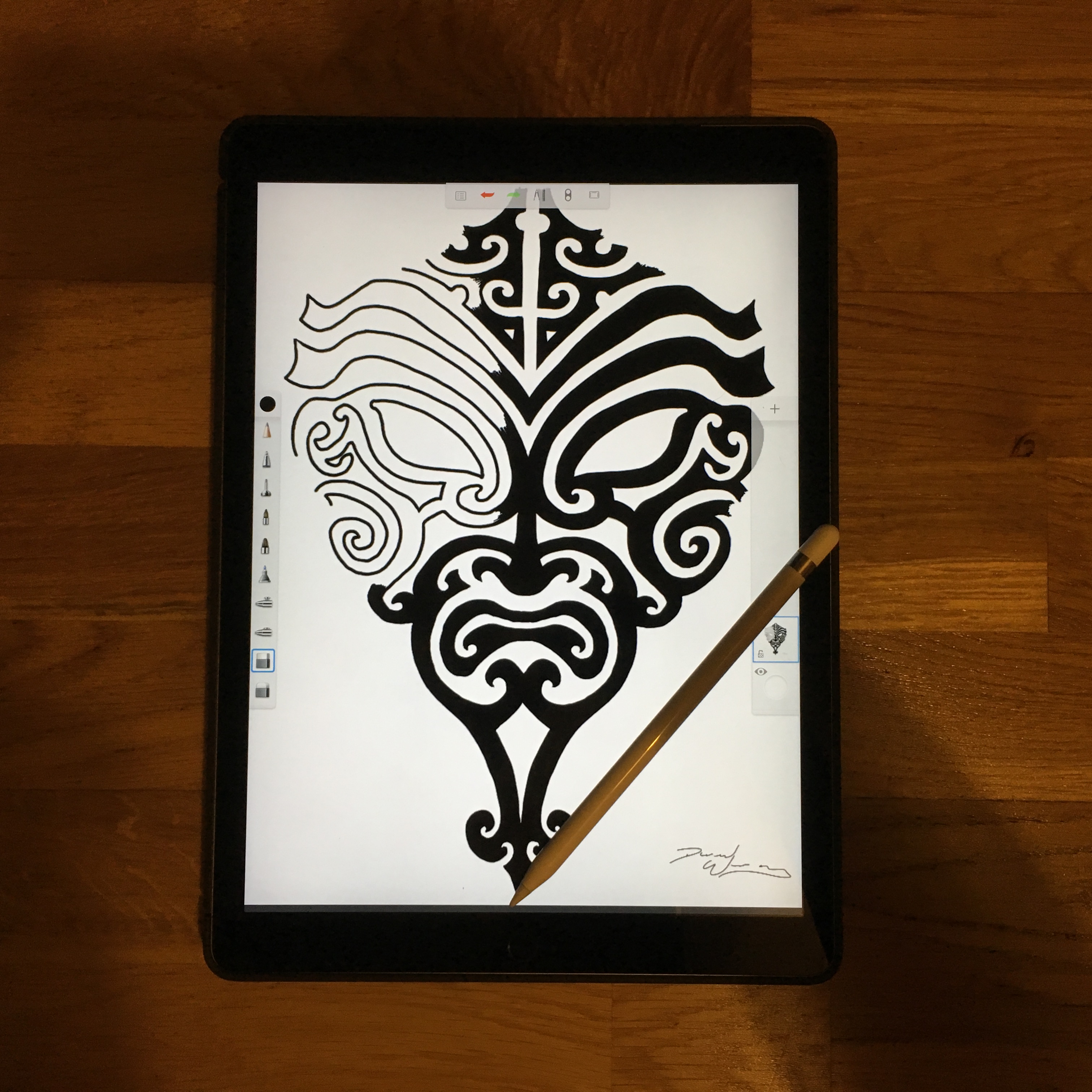 Apple iPad Pro and Pencil Sketch